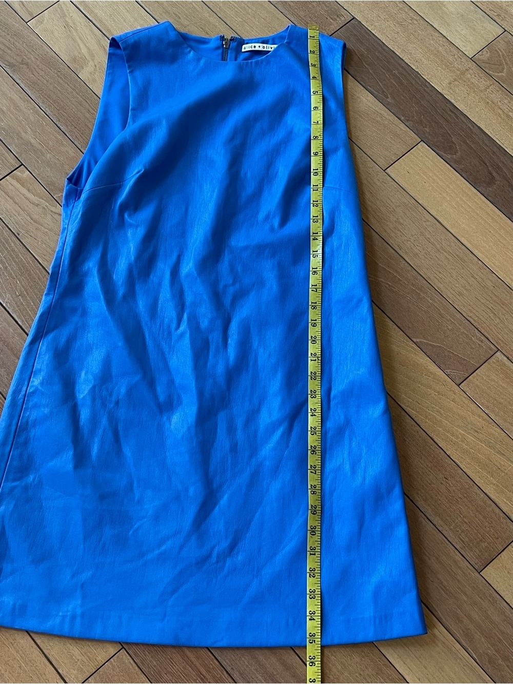 Alice + Olivia Coley Palace Blue Vegan Leather Shift Dress Size 12 Edgy - Picture 9 of 13
